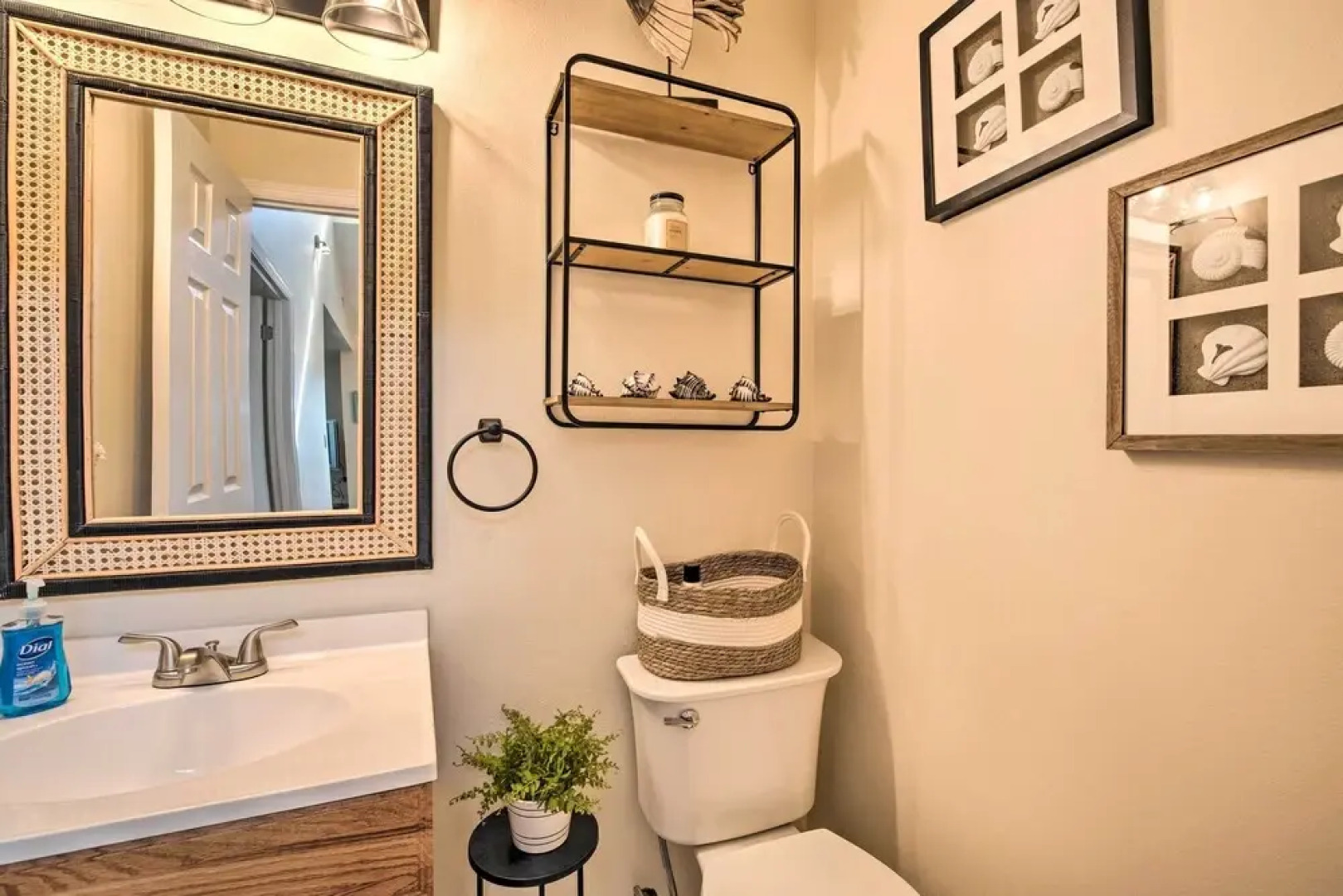 Crystal River Home: Water Views & Boat Dock!