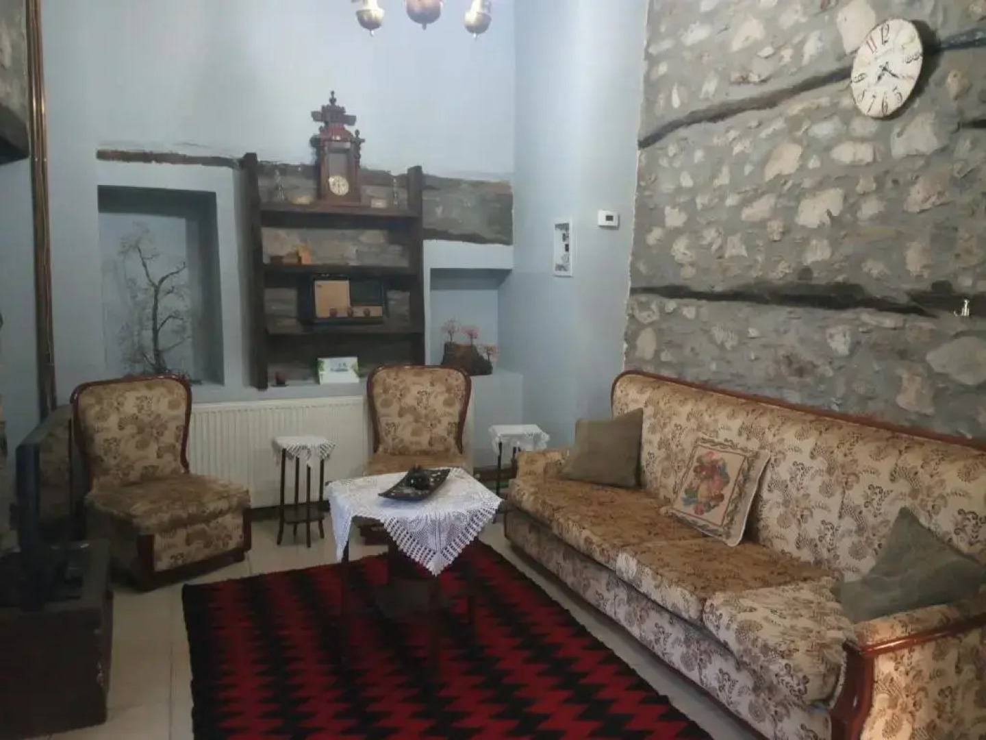 Sklithro's stonehouse