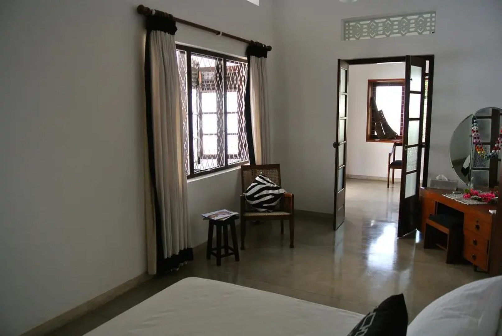 "27" Spathodea- Oasis in the City