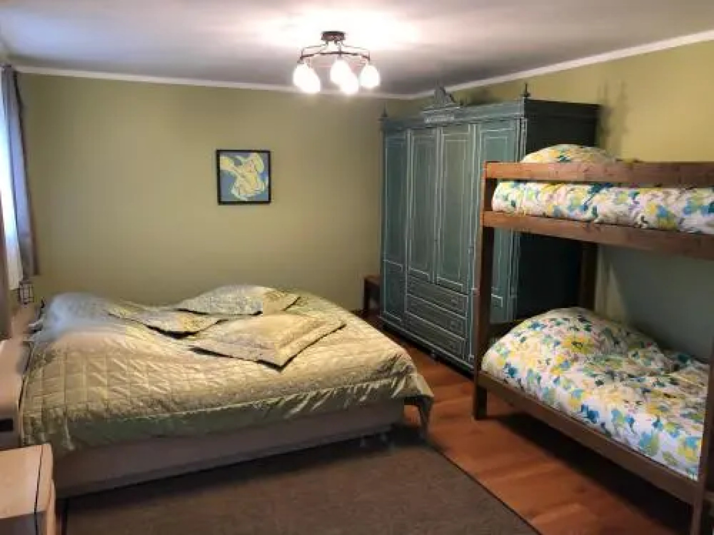 Family House Apartments