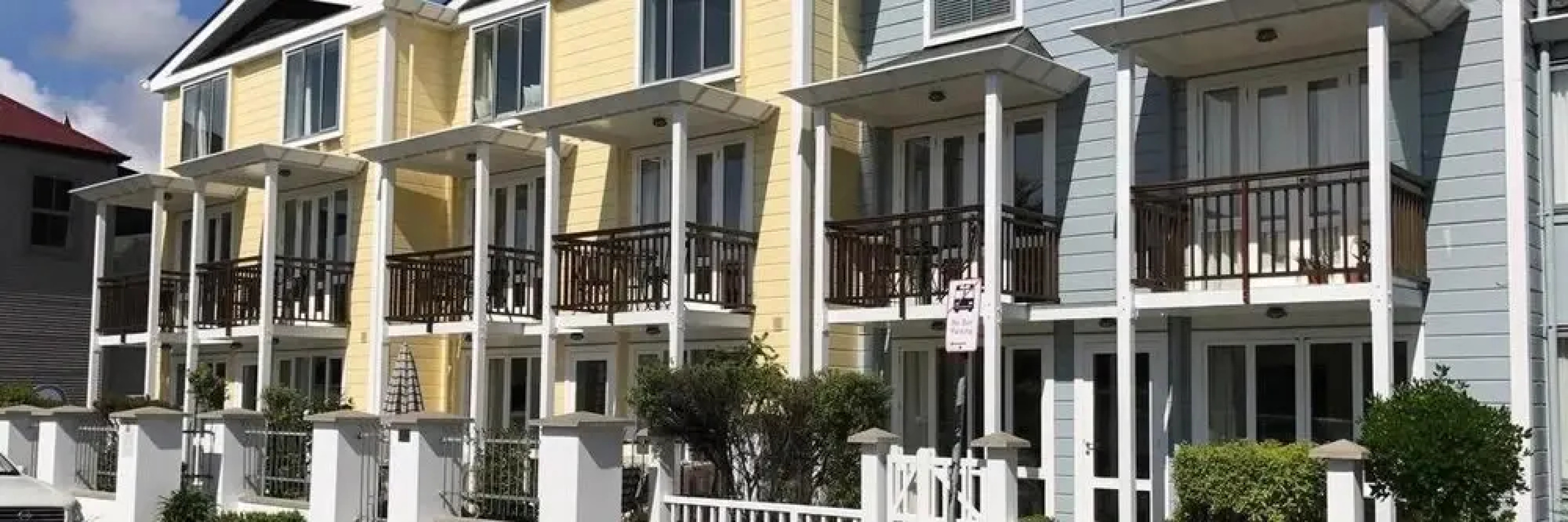 The Bruce Waterfront Apartments by AVI