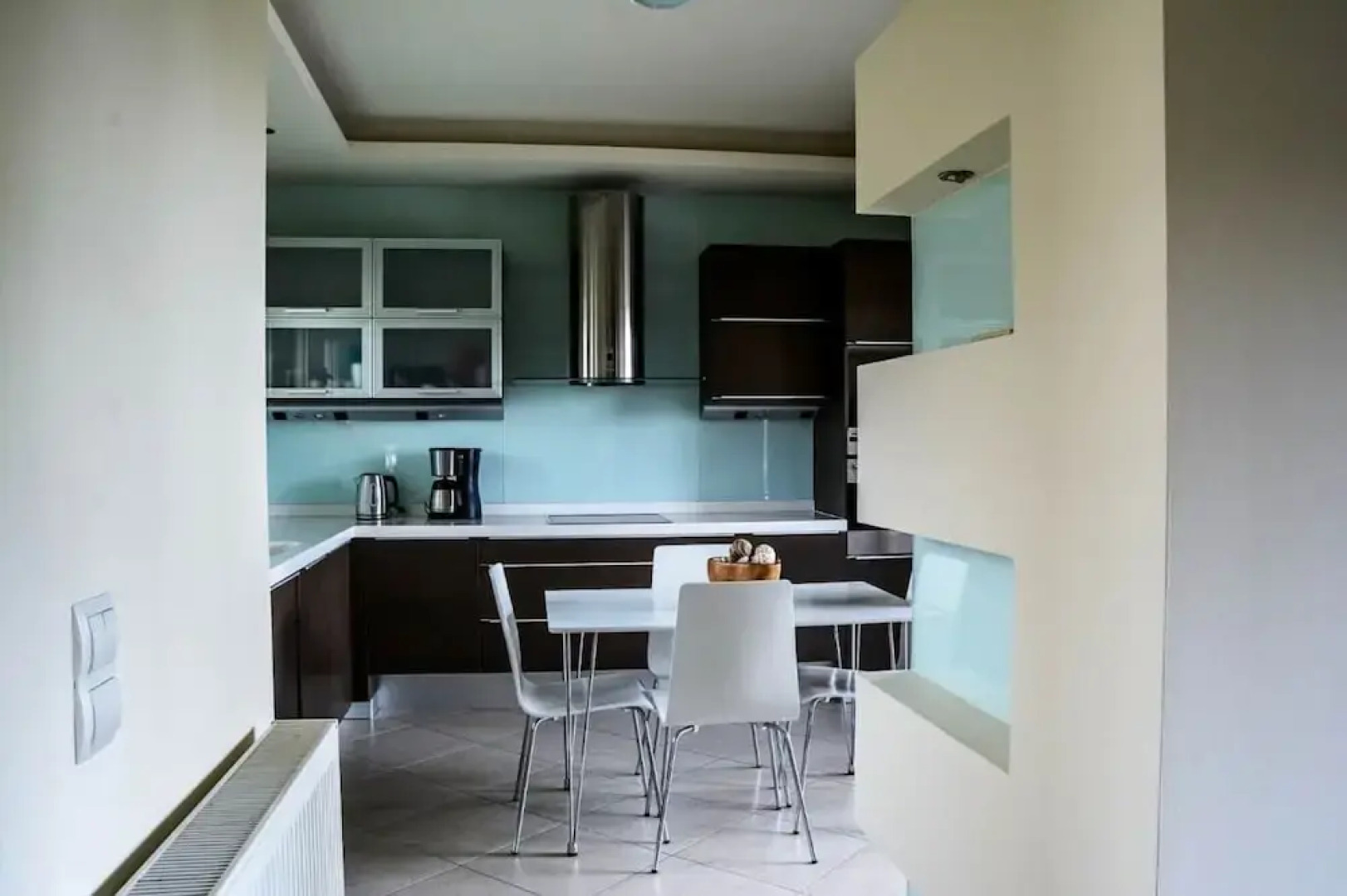 Green Luxury Villa Near The Sea