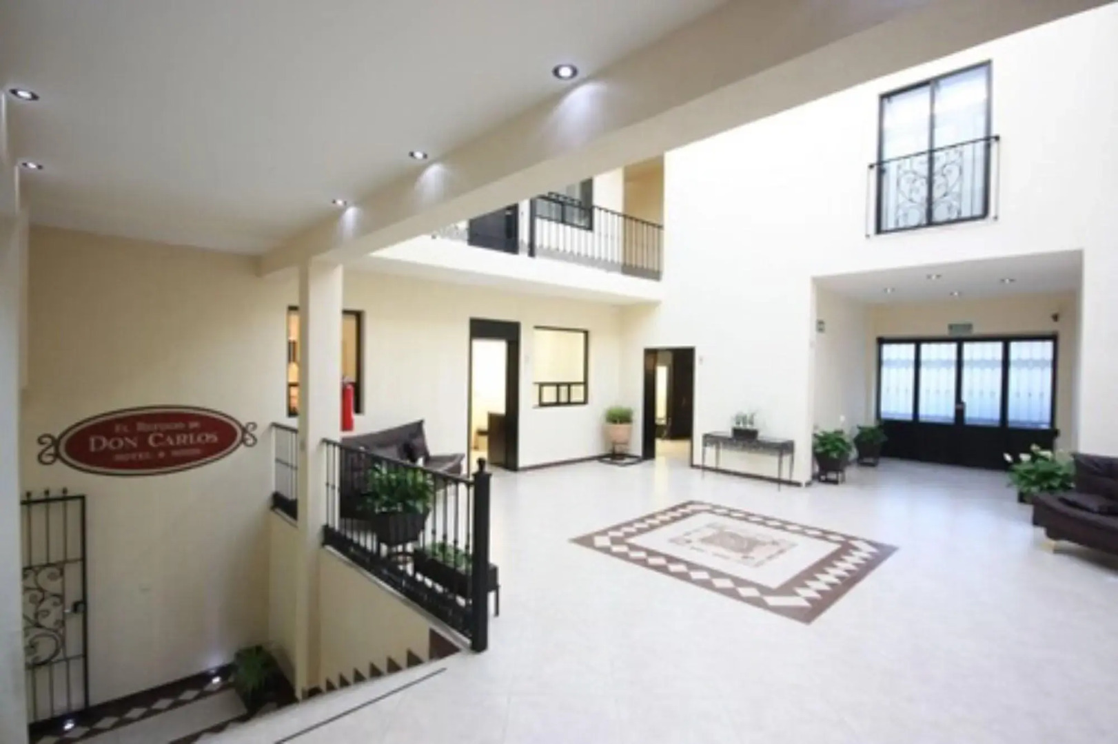 El Refugio de Don Carlos Hotel & Suites