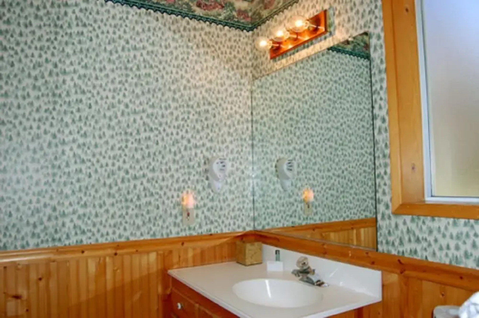 Edna's Hearts Desire