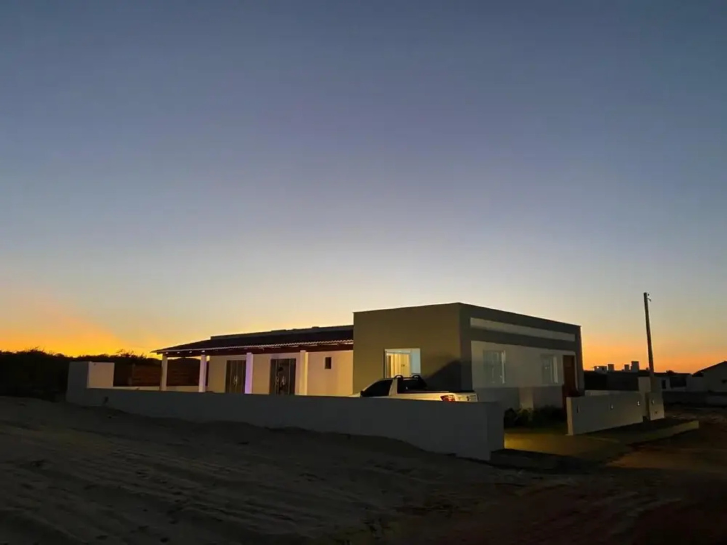 Linda Casa 400m do mar 3 Quartos e 2 Banheiros