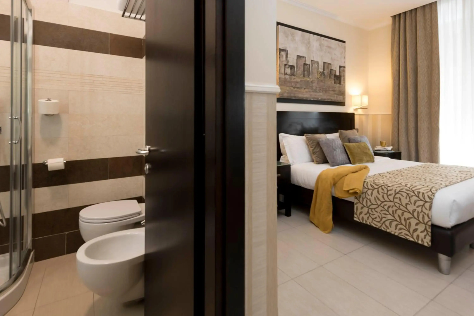 Yes Hotel