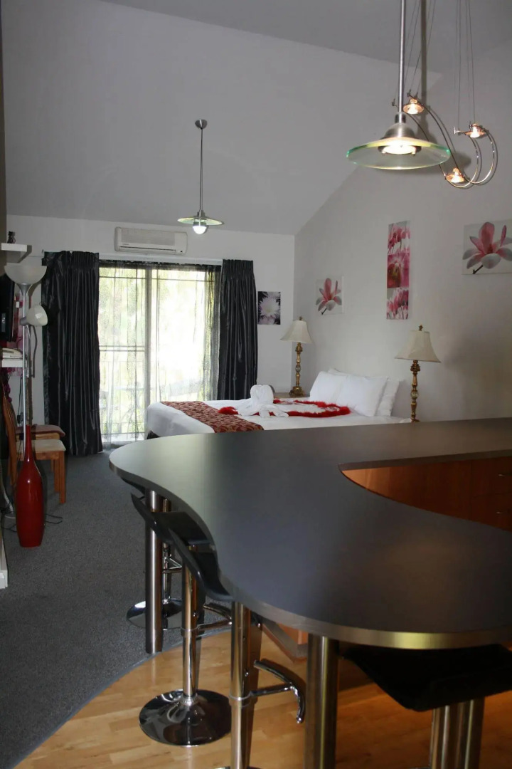 The Swan Valley Hotel