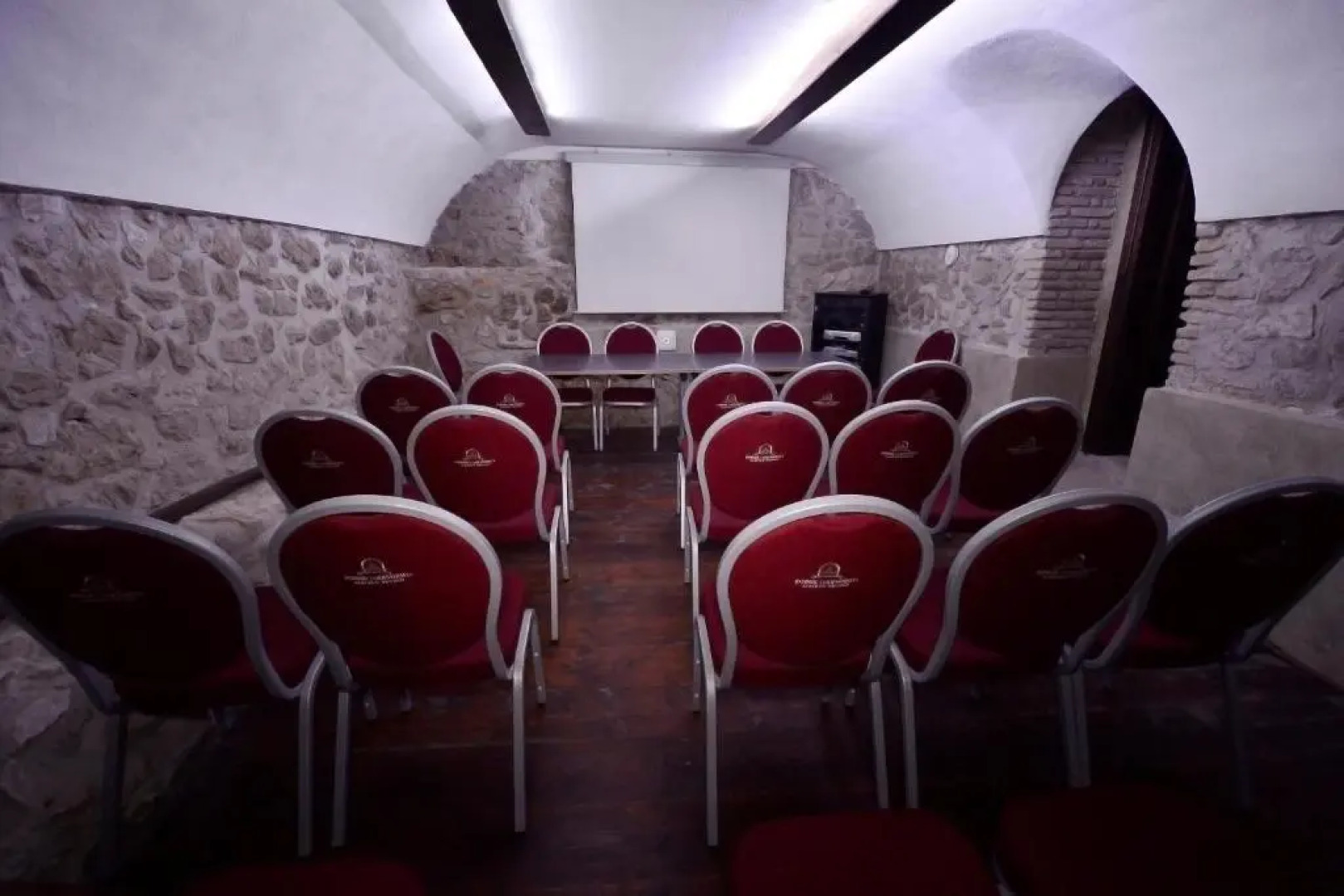 Robur Marsorum Albergo Diffuso