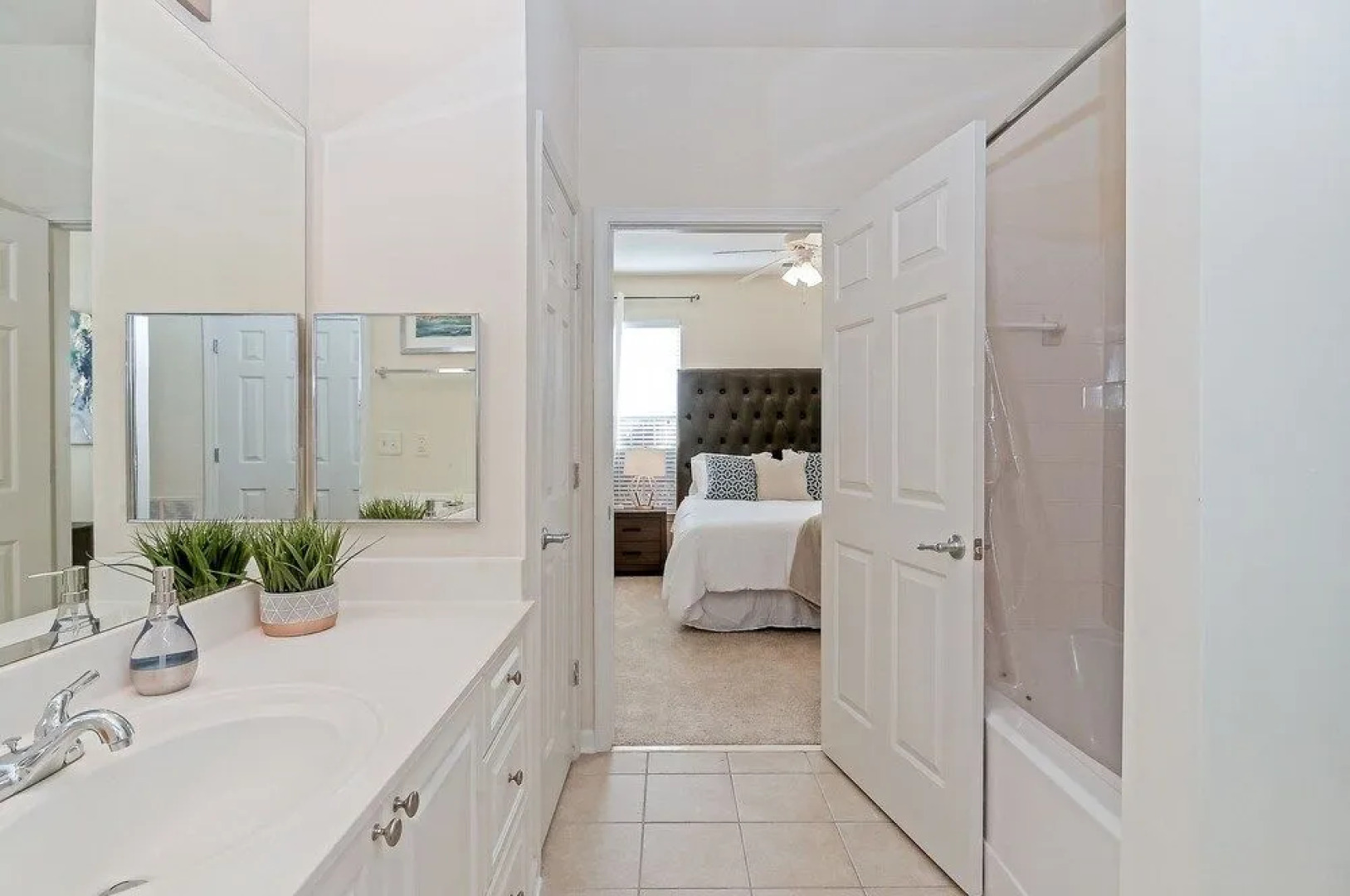 Apartment near Suntrust Park