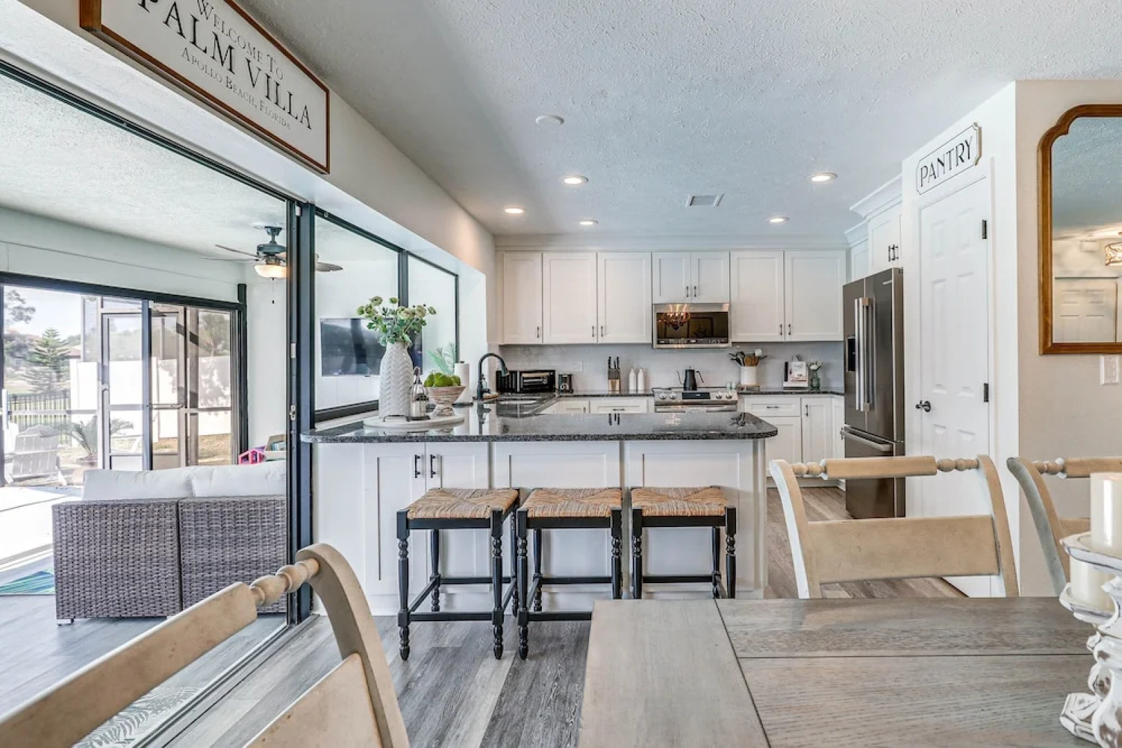 Apollo Beach Oasis: Lanai + Heated Pool!