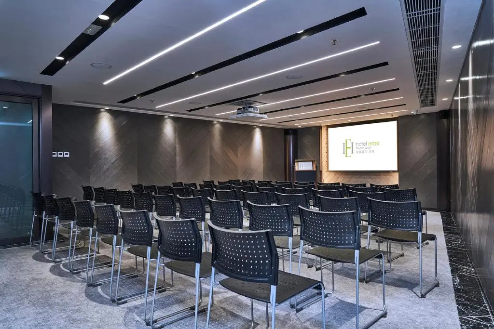 Hotel Ease Tsuen Wan