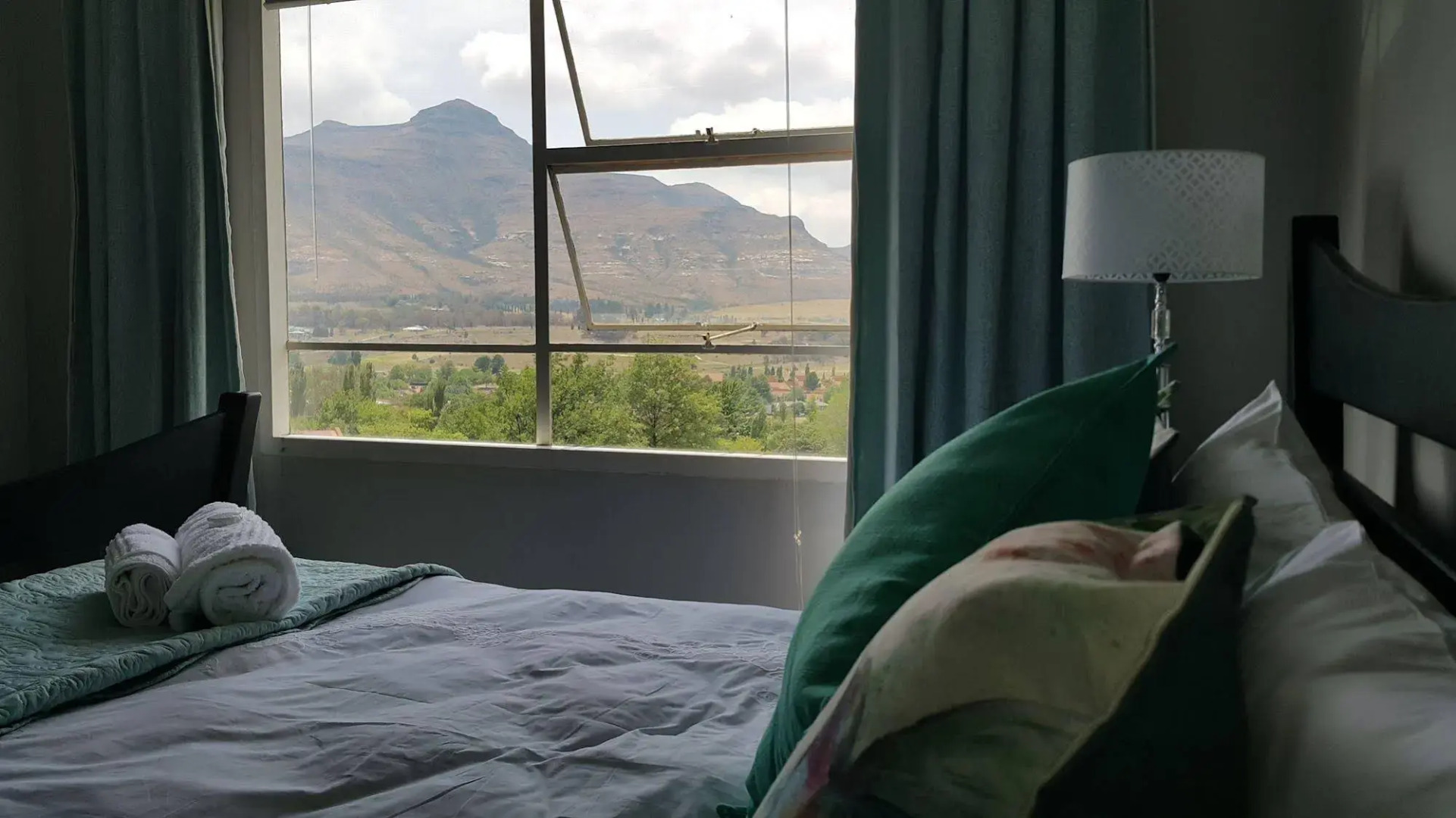 Golden View Luxury Self Catering