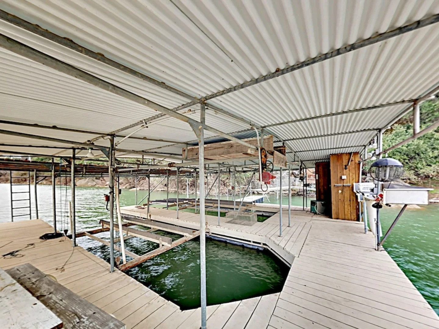 Palatial Spicewood Home and Cabin by RedAwning