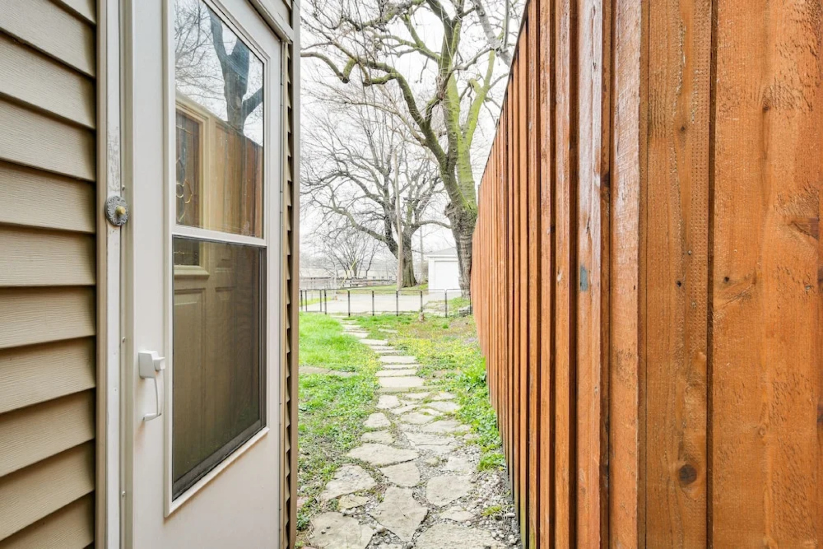 8 Mi to Chicago: Oak Park Home w/ Fenced Backyard!