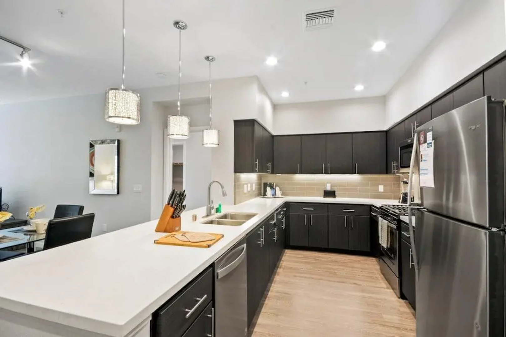 Bluebird Suites near Facebook HQ