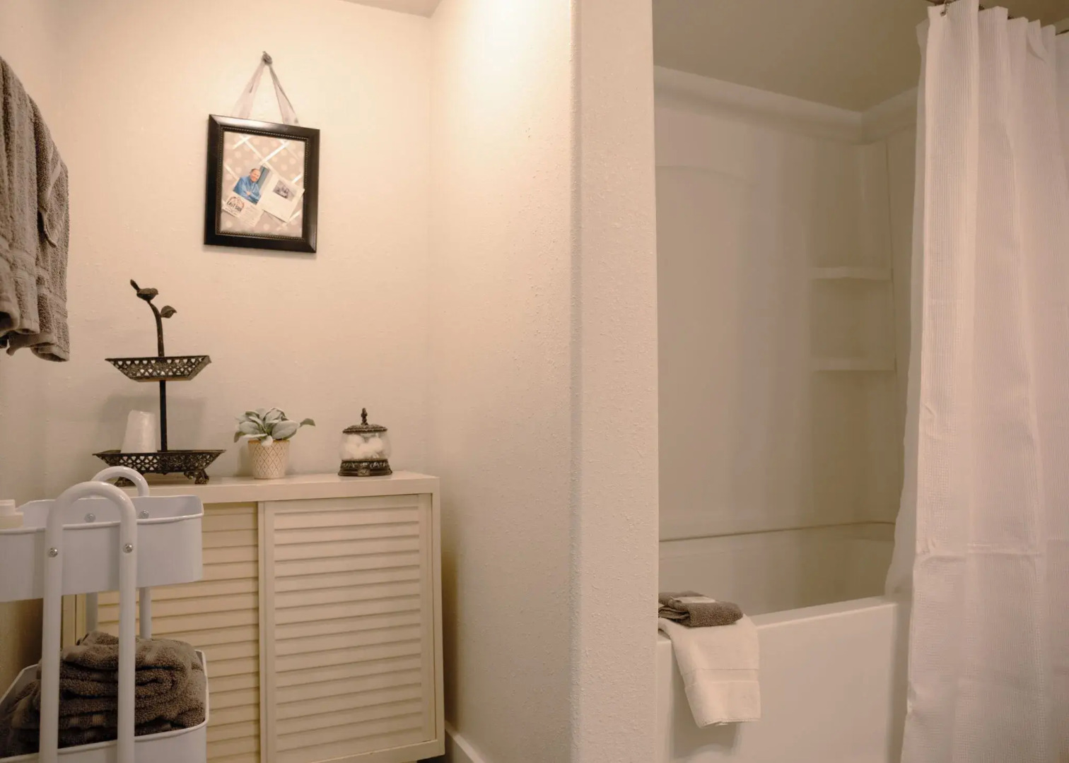 East Side Motel & Cabins