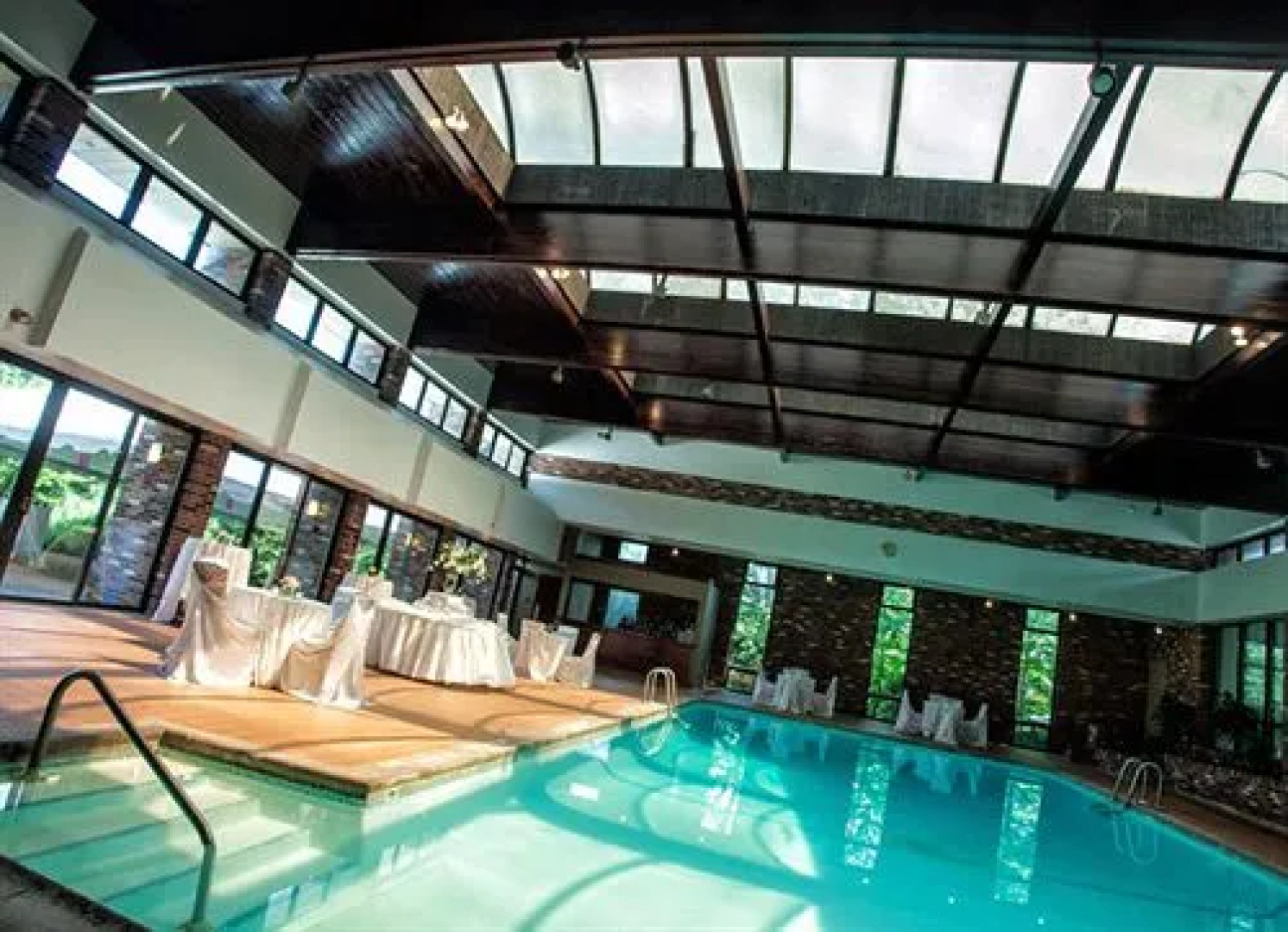 Nichols Village Hotel and Spa