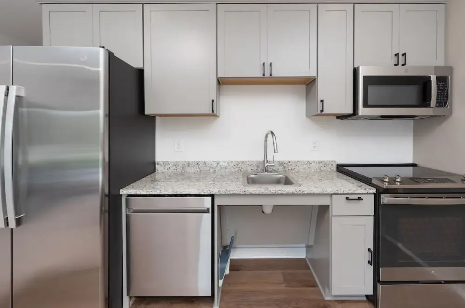 Boardwalk Hotel on Lake Anna by Kasa