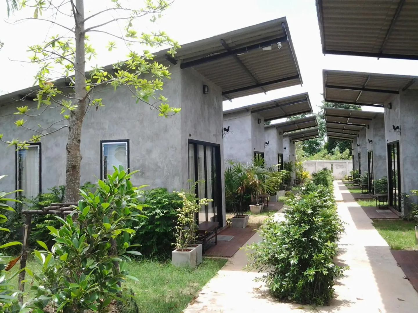 Pran River View Resort