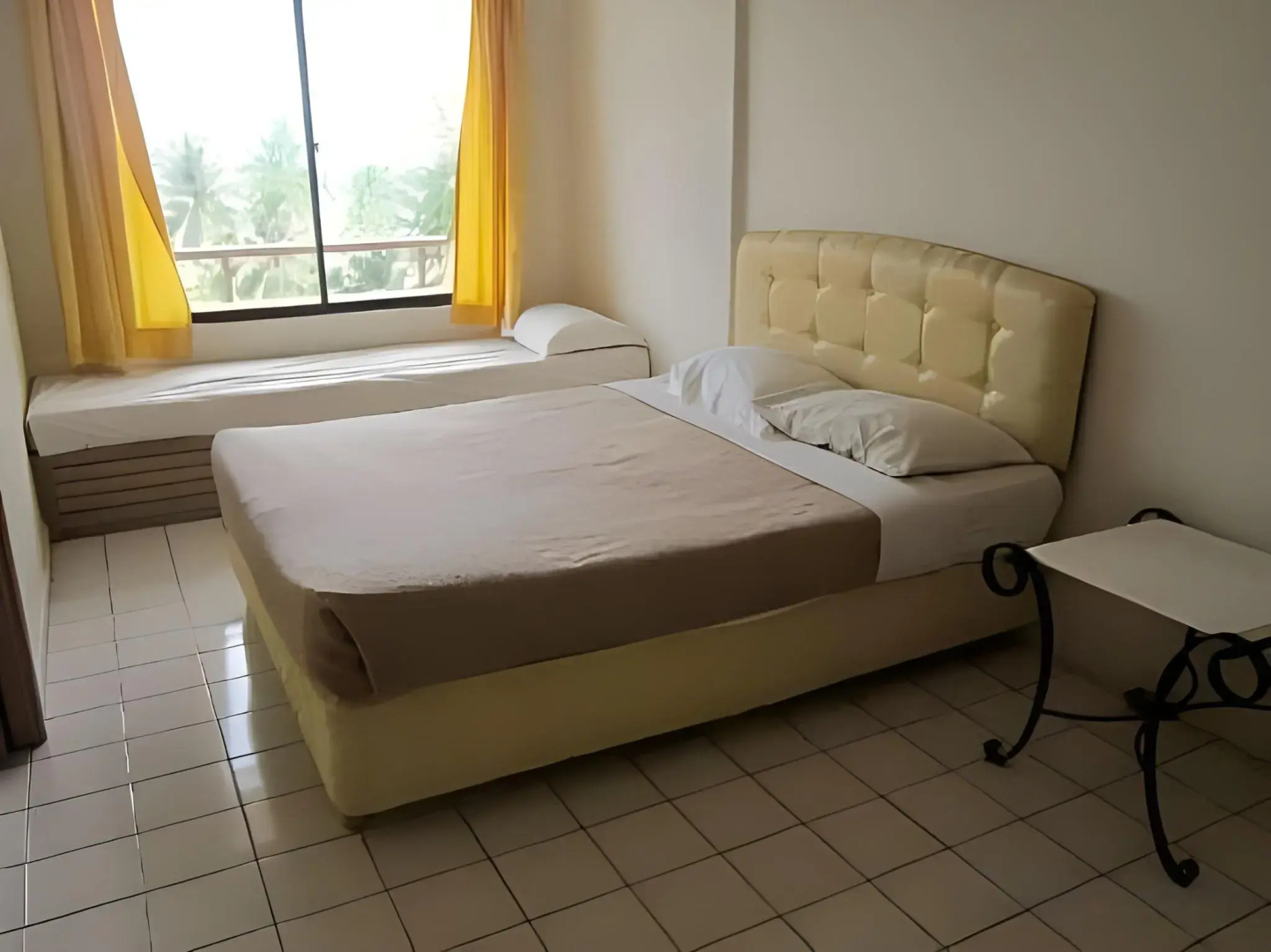 Paradise Lagoon Apartment