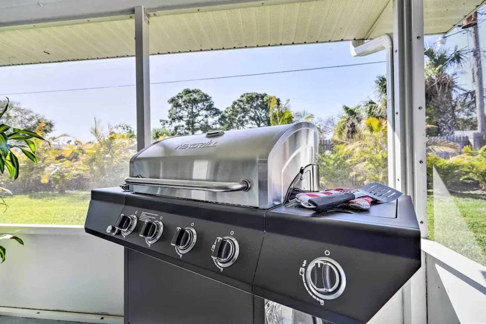 Merritt Island Home w/ Spa - 8 Mi to Cocoa Beach!