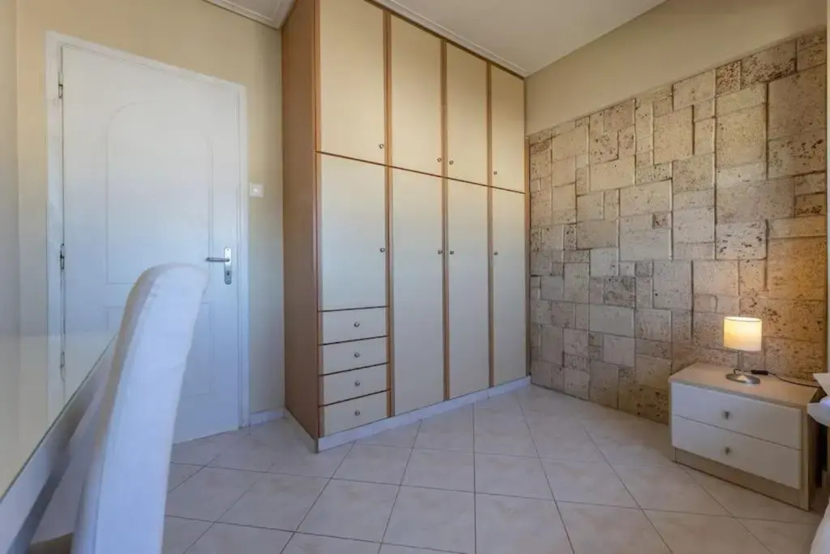 Peristeri 2 BD flat next to metro Agios Antonios