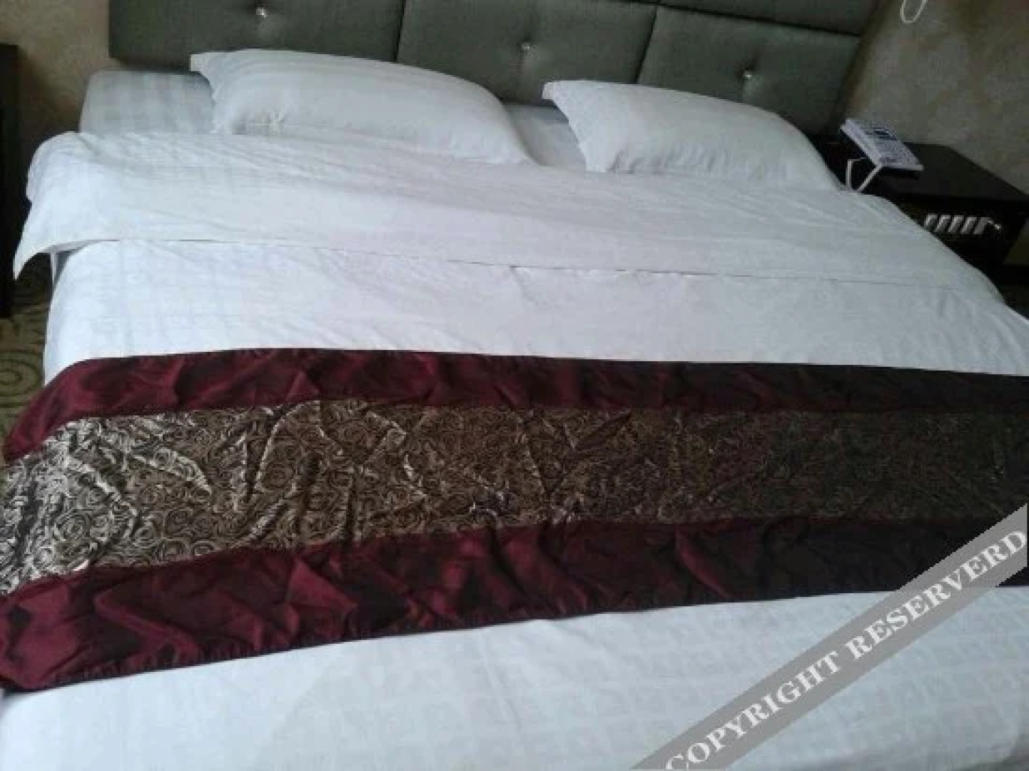 Ziyouren Holiday Hotel (Zhashui Passenger Terminal Branch)