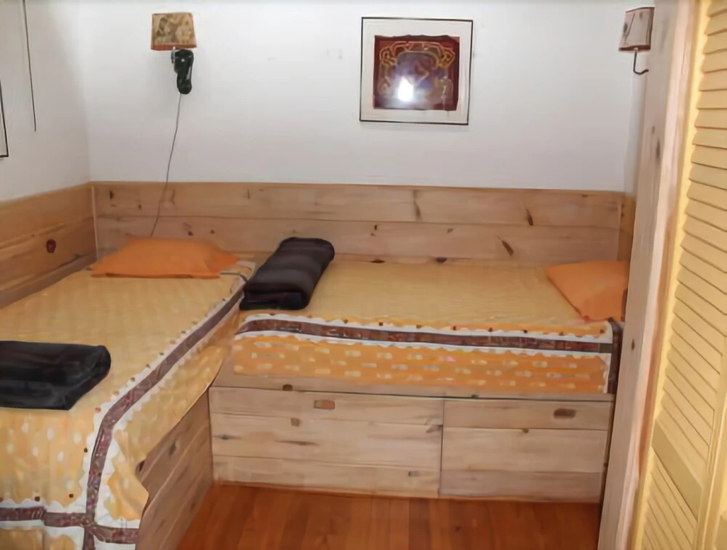 Jennifers Cottage - Two Bedroom Home