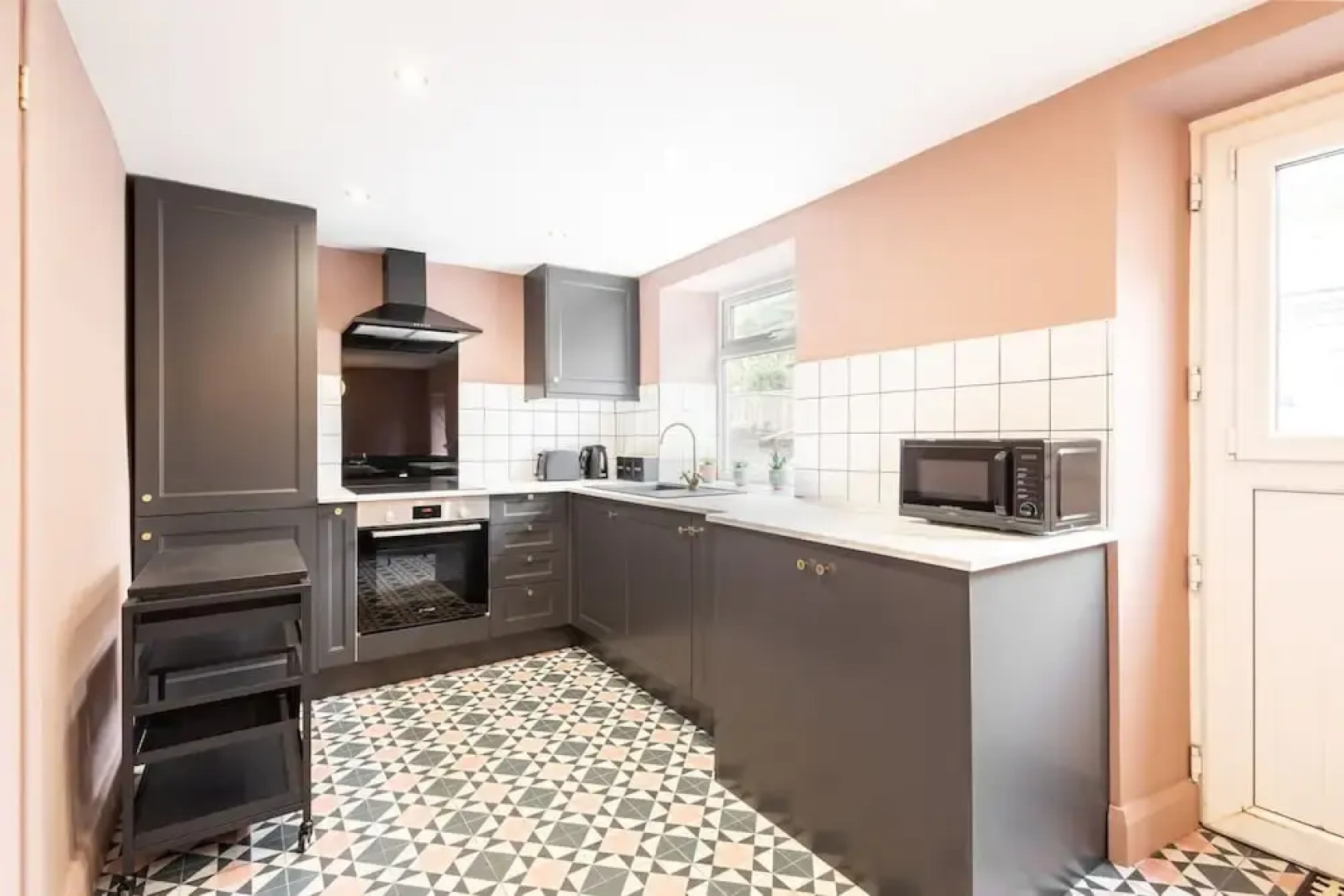 Host Stay Bankfoot Cottage