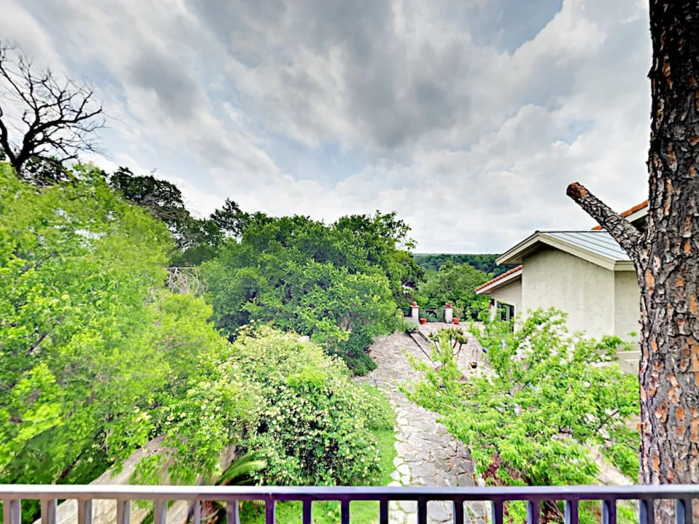 7BR 5 5BA Spicewood Sanctuary by RedAwning