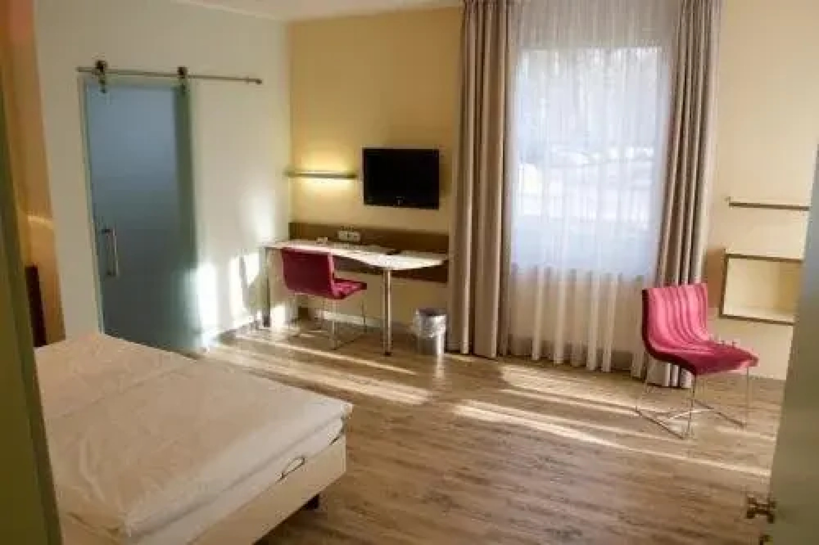 Flussbett Hotel