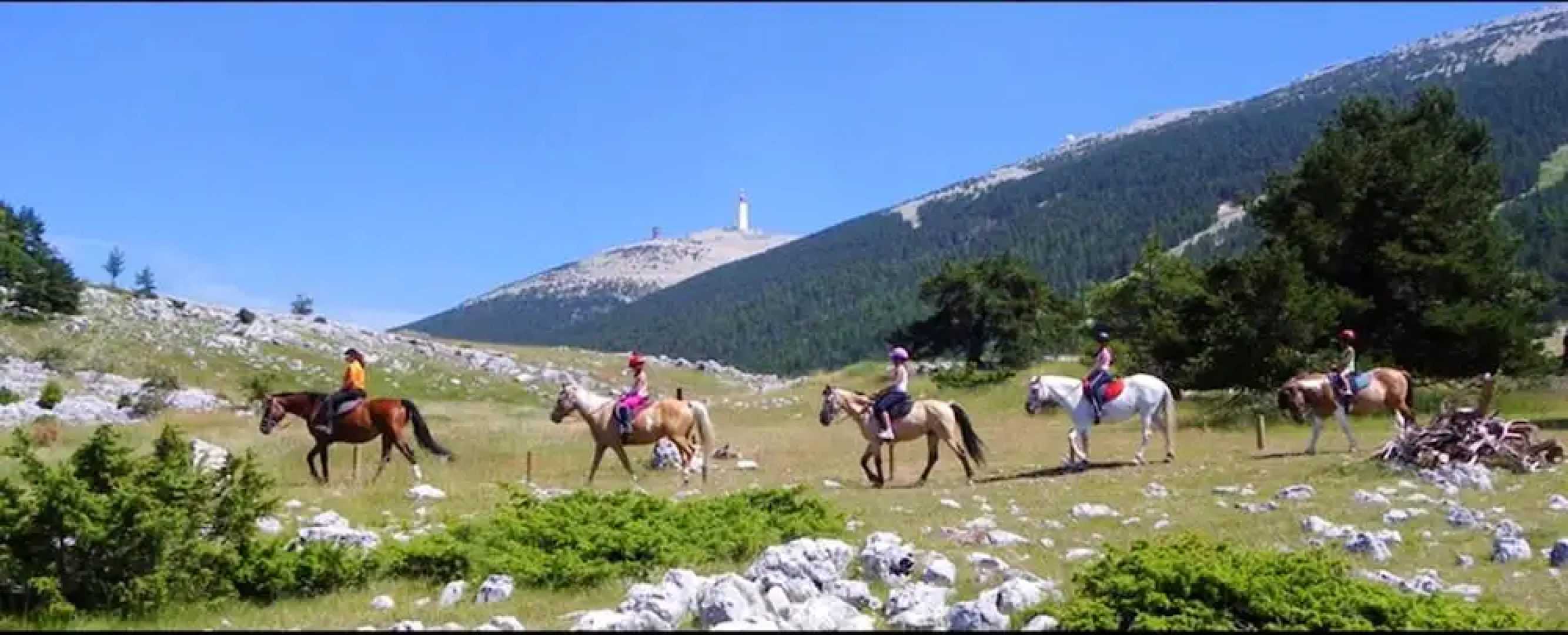 House With 2 Bedrooms in Malaucène, With Wonderful City View, Furnishe