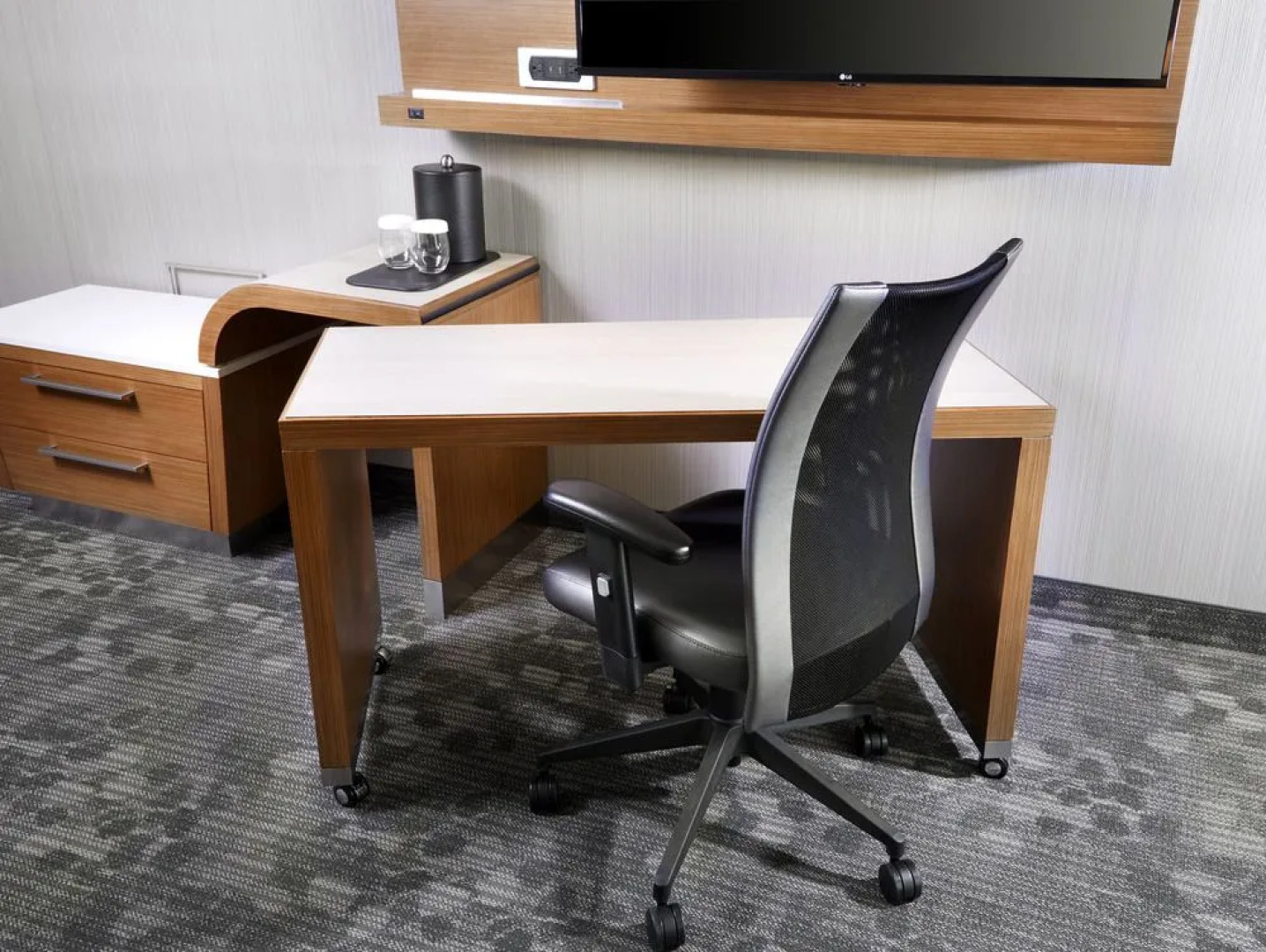 Courtyard State College