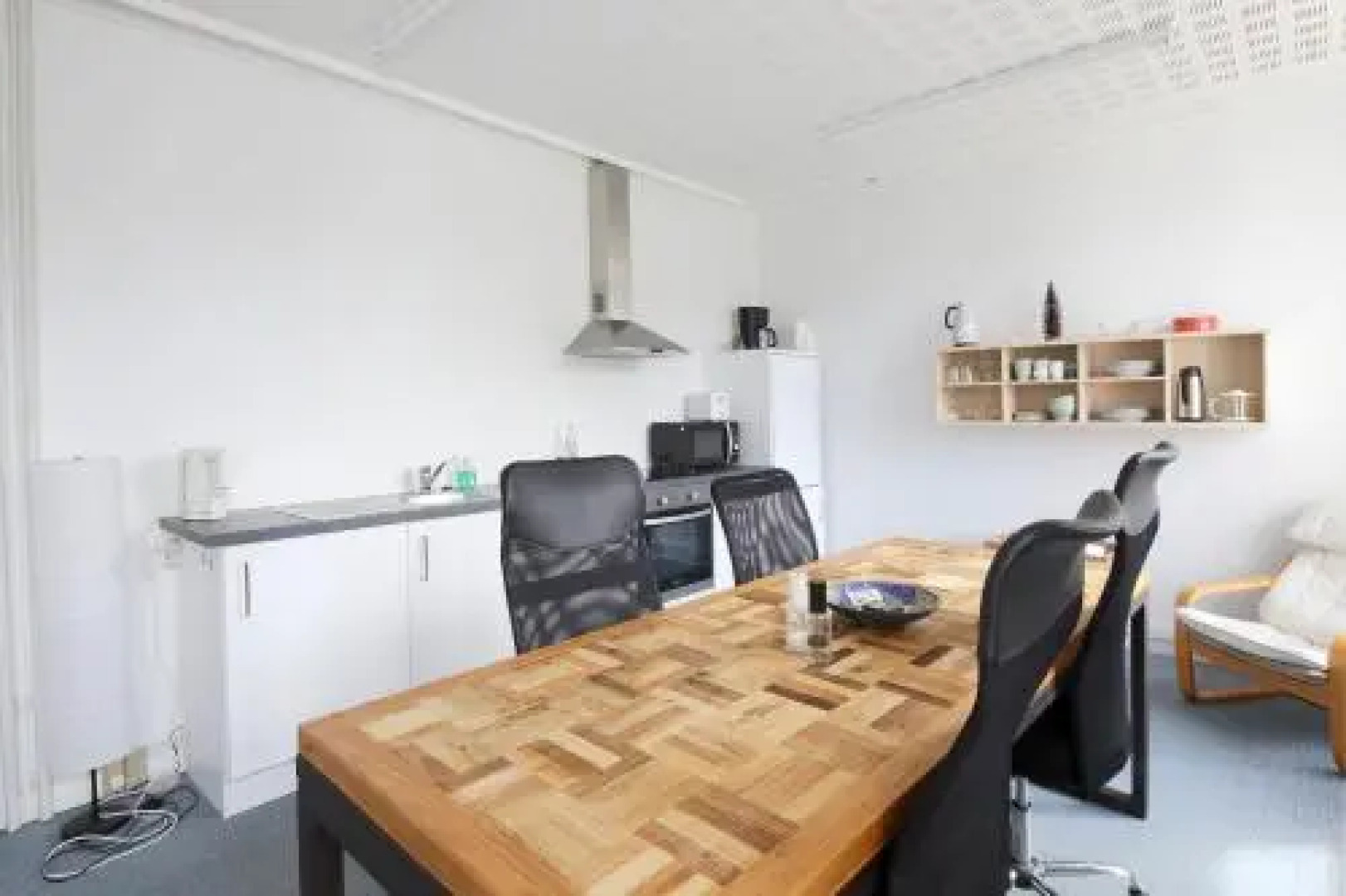 Kongensgade 32. 1 floor to the right