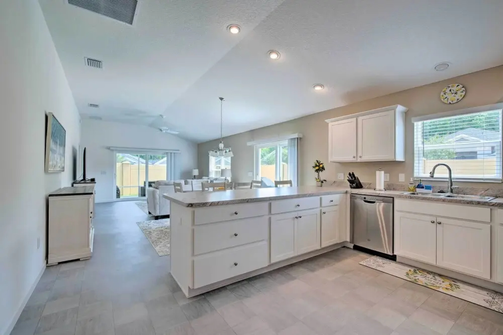 Open-concept Wildwood Home w/ Lanai & Yard!