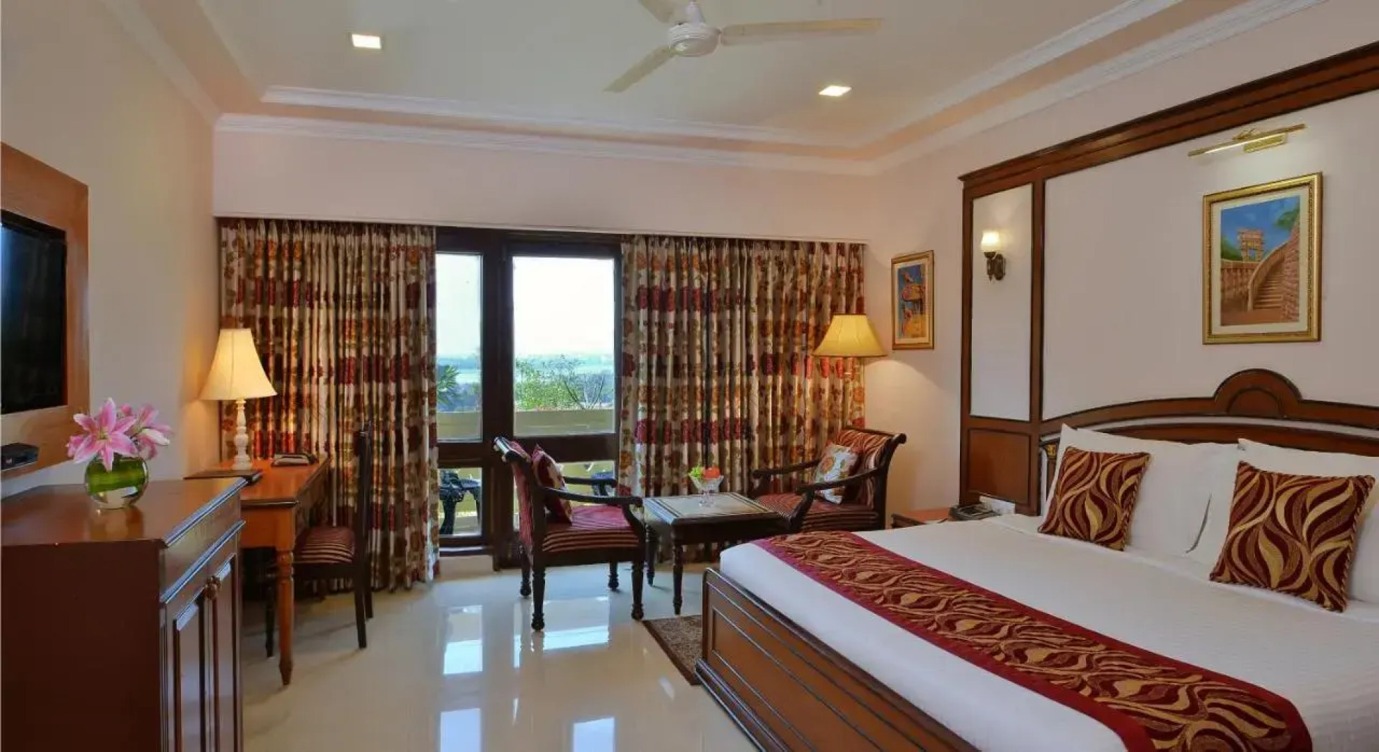 Noor-Us-Sabah Palace