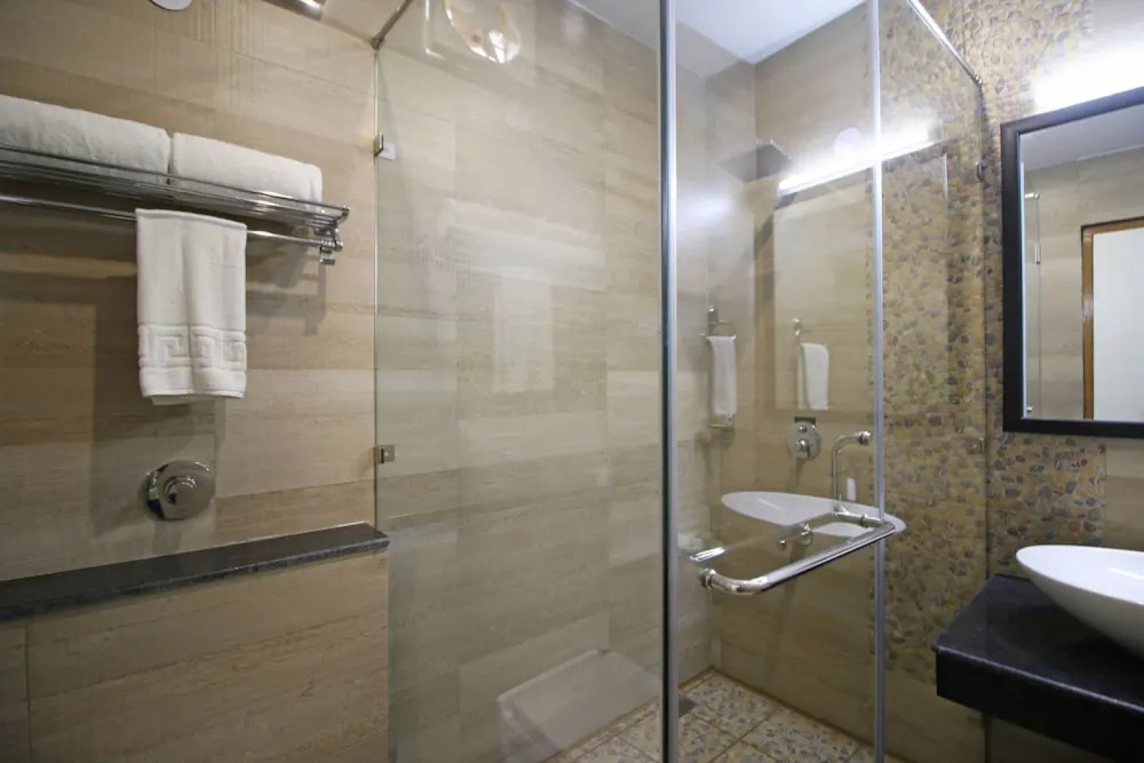 OYO 6090 Hotel Park View Premium