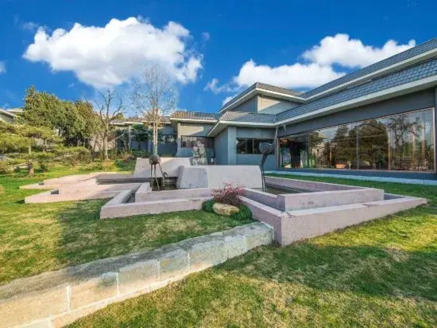 Ze Lin Hill-view Hotel