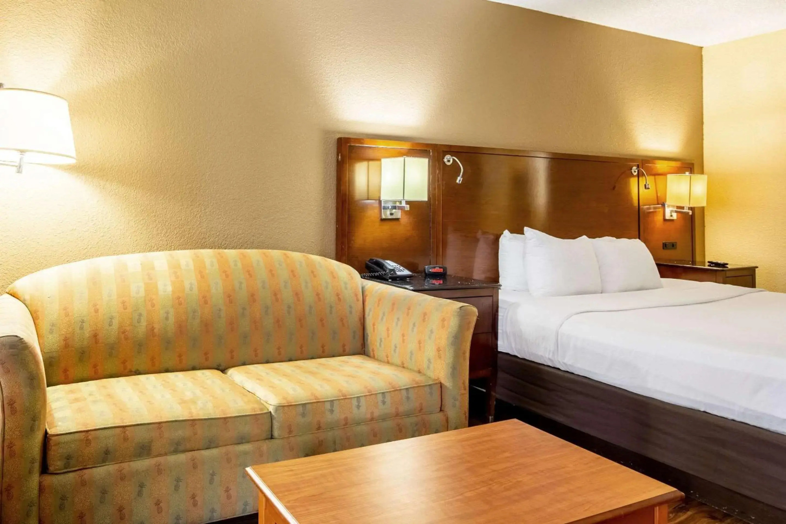 Econo Lodge Naval Station Norfolk