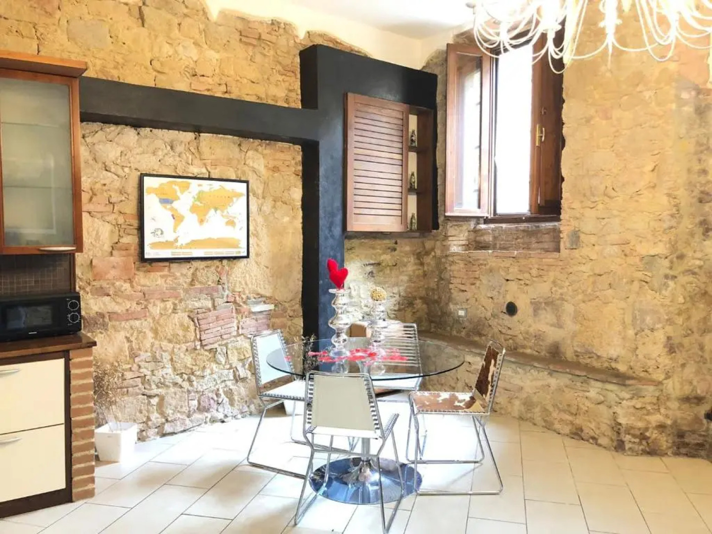 Suite in Love 21 by Zoom in Earth (Adults Only)