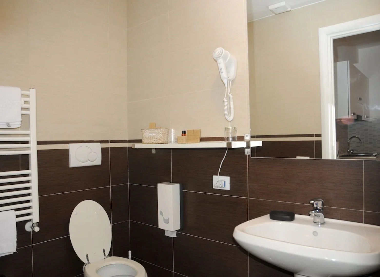 Isa Fiumicino Airport Residence