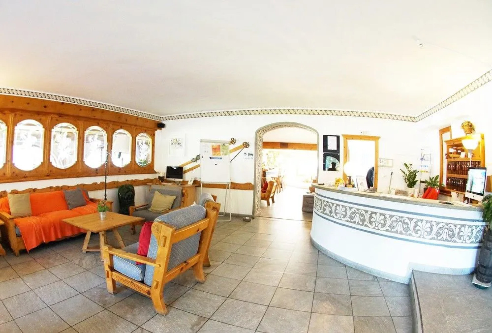 Guesthouse + Aparthotel Chesa Silva