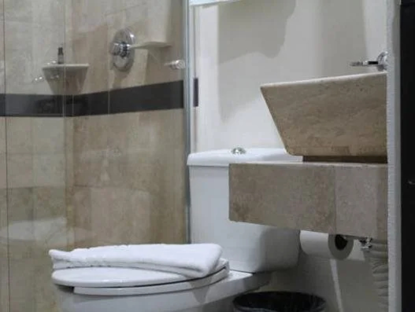 Hotel Clamont Suites