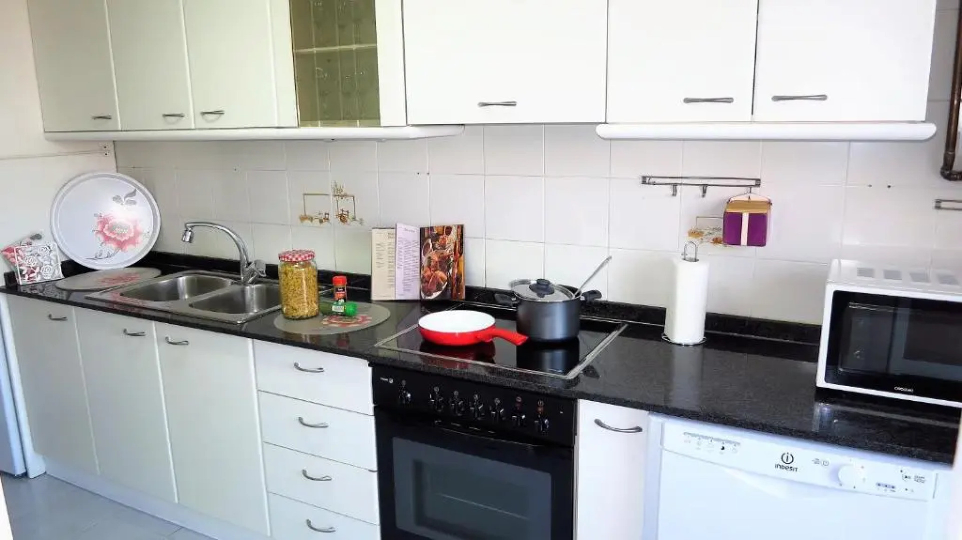 Claire Seaview & Beach-apartment