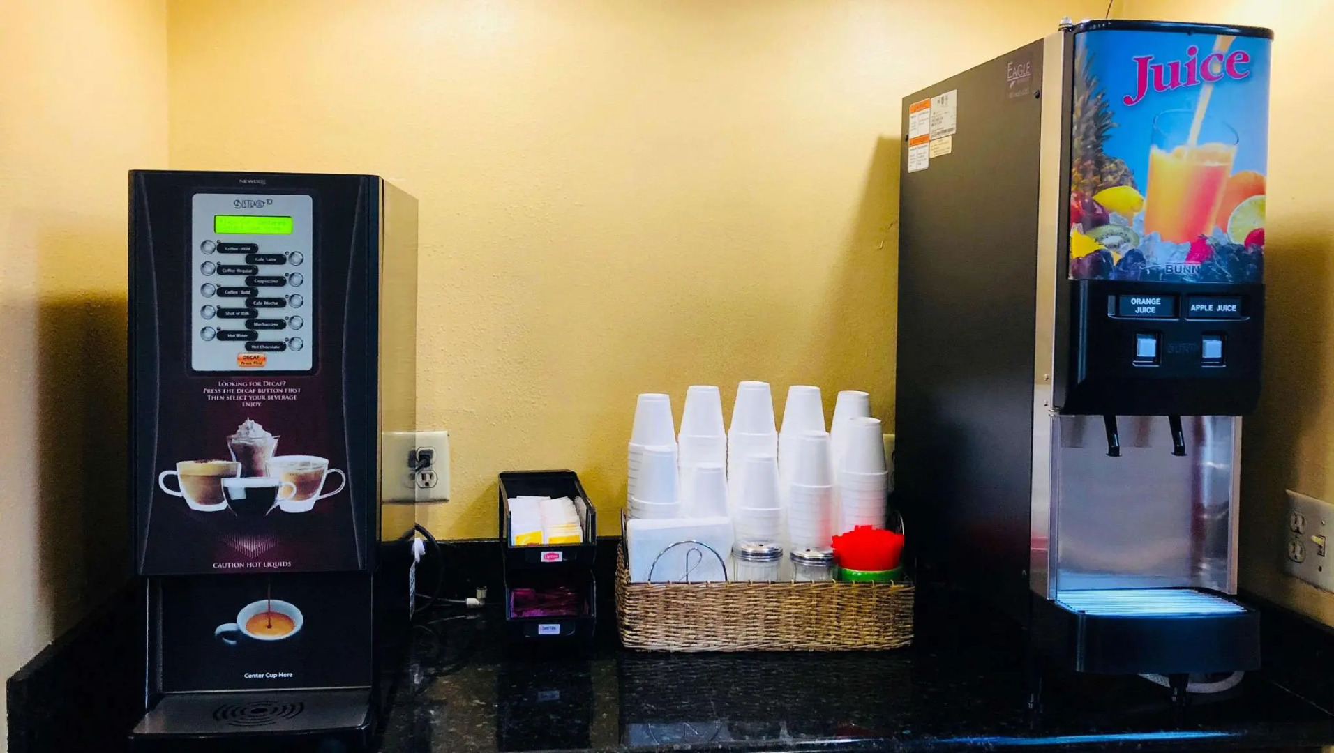 Dynasty Suites Hotel Riverside