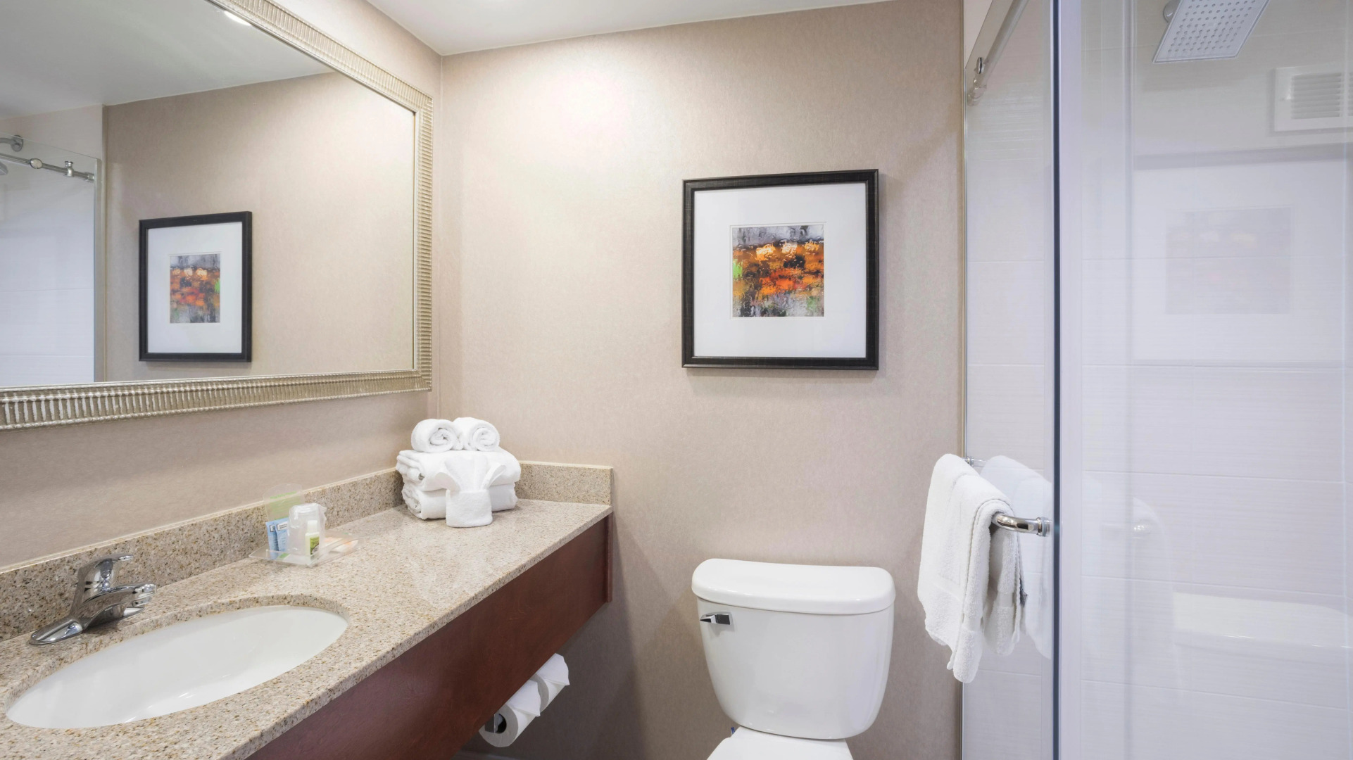 Holiday Inn Cincinnati-Riverfront by IHG