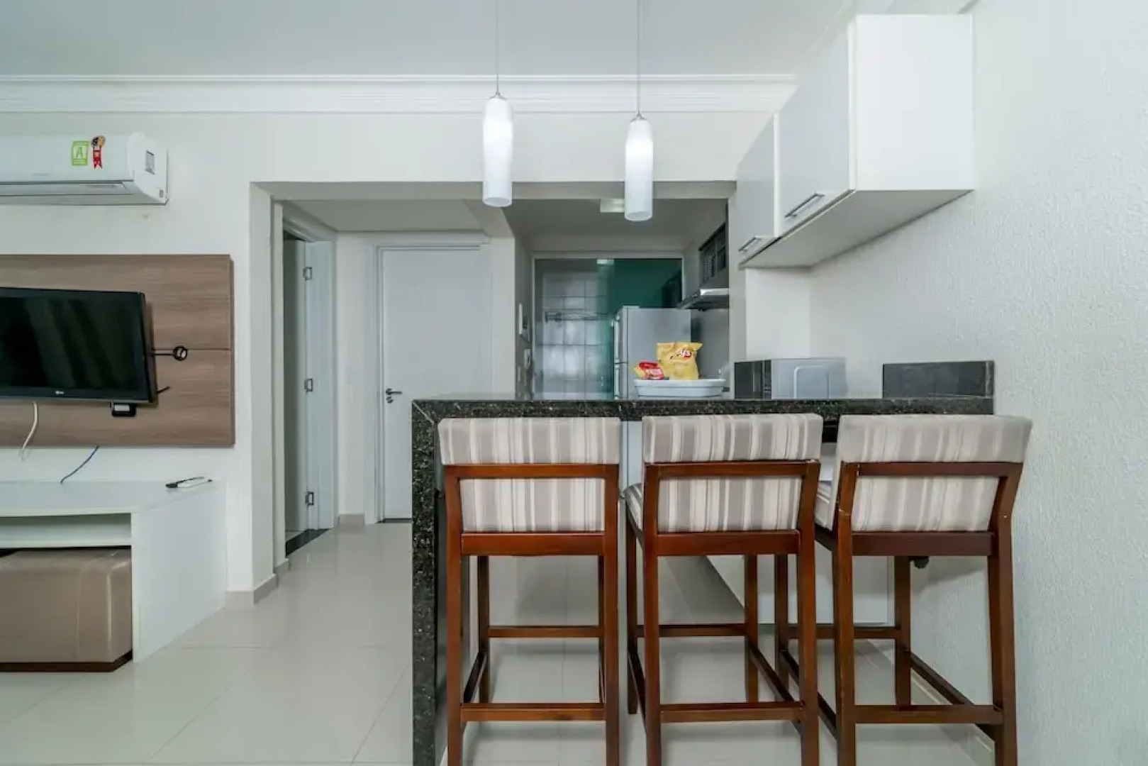 809 Aluguel 1 Quarto Com Churrasqueira