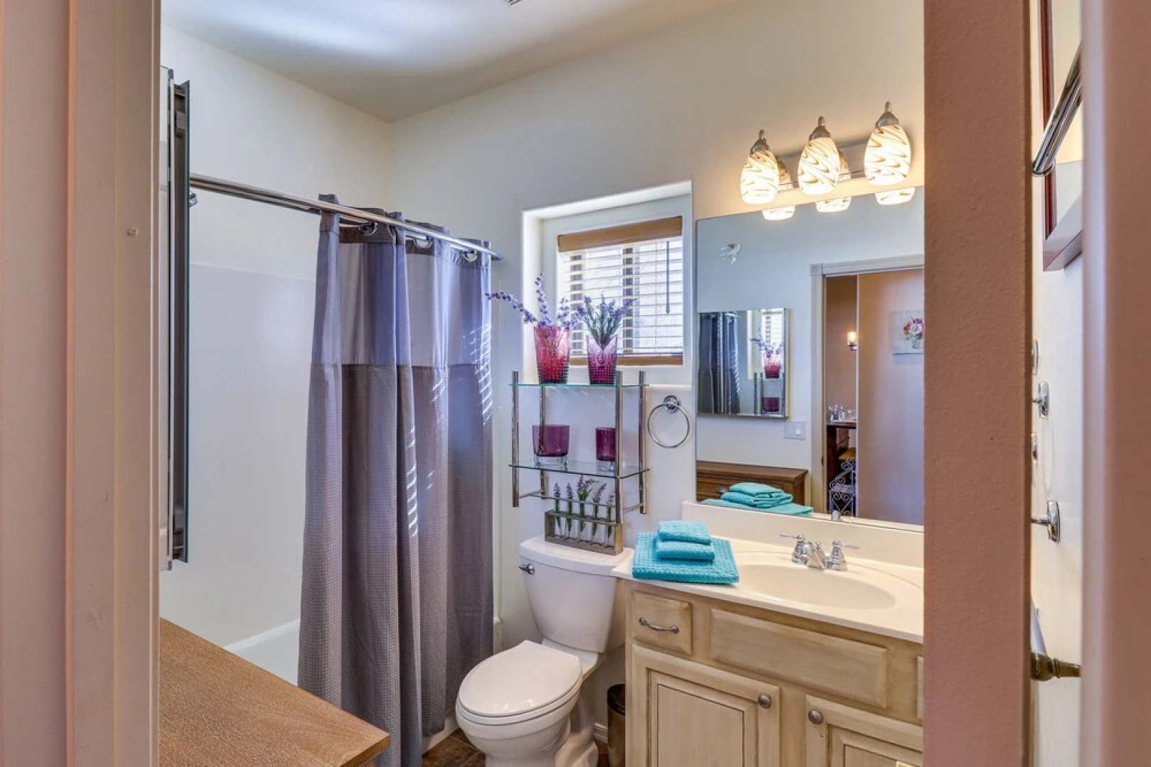 Pet-friendly Overgaard Condo: Porch & Lake Access