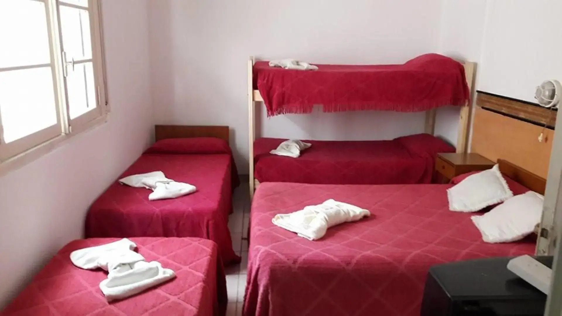 Hotel / Hosteria MUNDO TABLAS