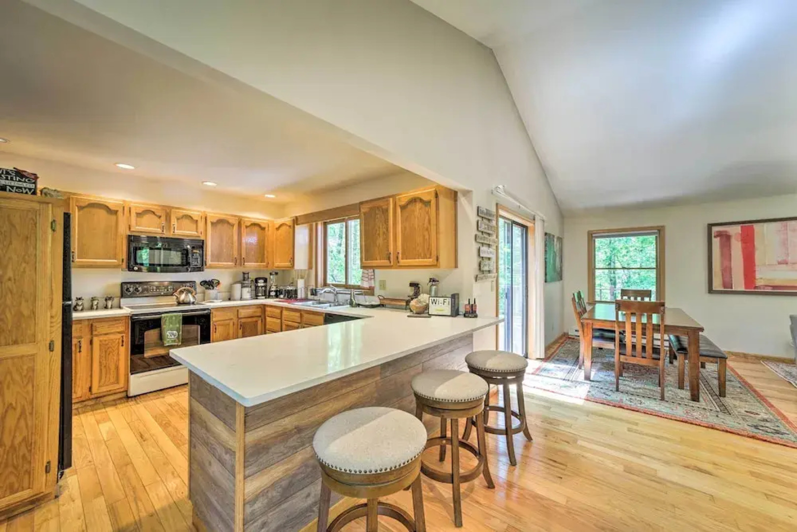 Quiet Blue Ridge Haven < 4 Mi to Sapphire Resort!